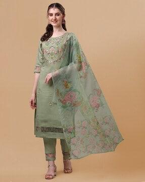 women embroidered straight kurta set