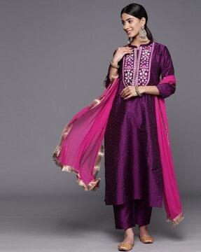 women embroidered straight kurta set