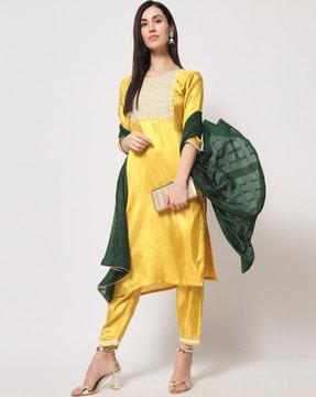 women embroidered straight kurta set