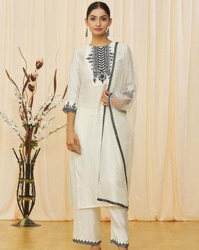 women embroidered straight kurta set