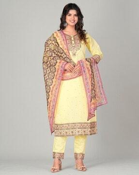 women embroidered straight kurta set