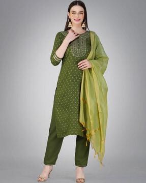 women embroidered straight kurta set