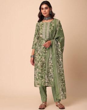 women embroidered straight kurta set