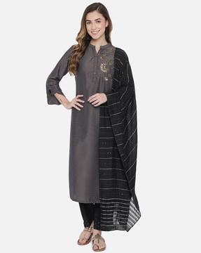 women embroidered straight kurta set