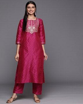 women embroidered straight kurta set