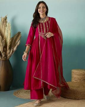 women embroidered straight kurta set