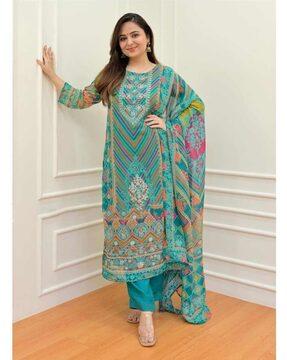 women embroidered straight kurta set