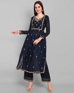 women embroidered straight kurta set