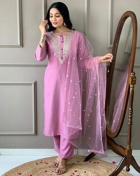 women embroidered straight kurta set