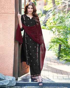 women embroidered straight kurta set