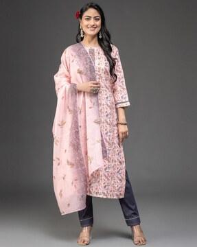 women embroidered straight kurta set