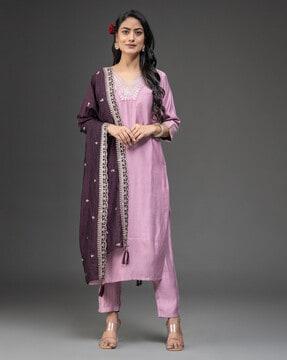 women embroidered straight kurta set