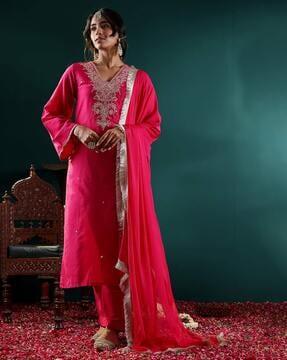 women embroidered straight kurta set