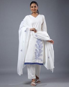 women embroidered straight kurta set