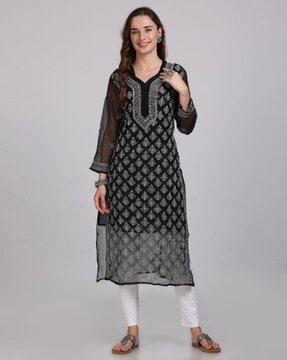 women embroidered straight kurta set