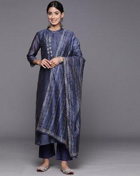 women embroidered straight kurta suit set