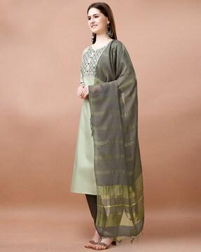 women embroidered straight kurta suit set