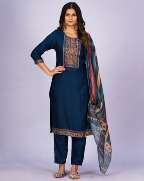 women embroidered straight kurta with pants & dupatta