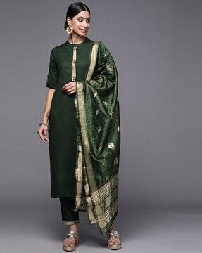 women embroidered straight kurta with pants & dupatta