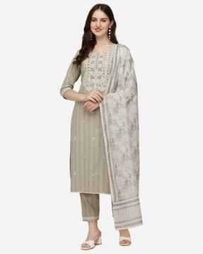 women embroidered straight kurta with pants & dupatta
