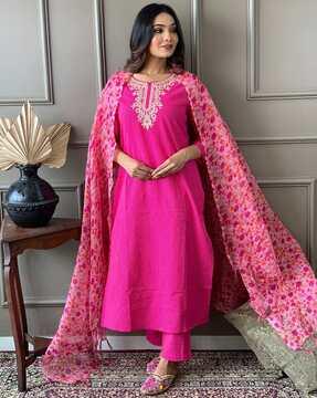 women embroidered straight kurta with pants & dupatta