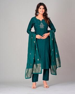 women embroidered straight kurta with pants & dupatta