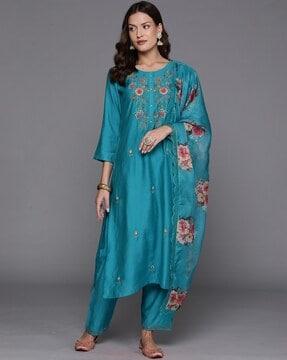 women embroidered straight kurta with pants & dupatta