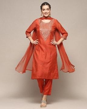 women embroidered straight kurta with pants & dupatta