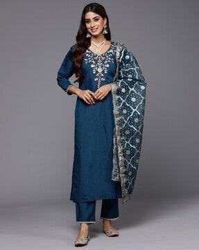 women embroidered straight kurta with pants & dupatta