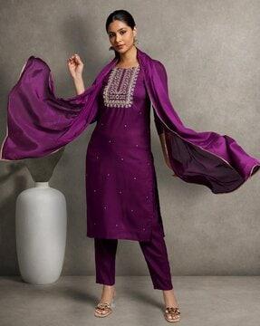 women embroidered straight kurta with pants & dupatta