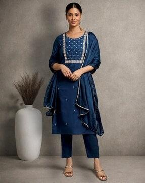 women embroidered straight kurta with pants & dupatta