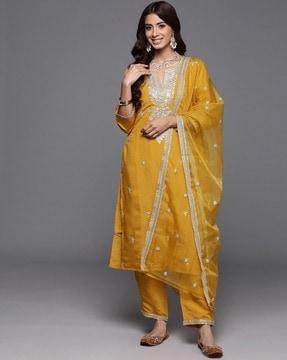 women embroidered straight kurta with pants & dupatta