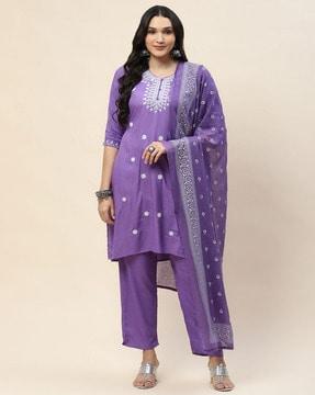 women embroidered straight kurta with pants & dupatta