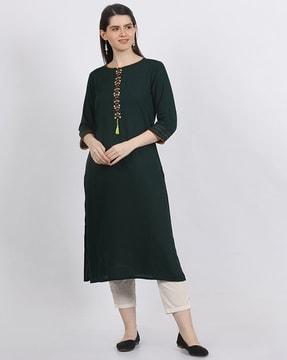 women embroidered straight kurta with tassels