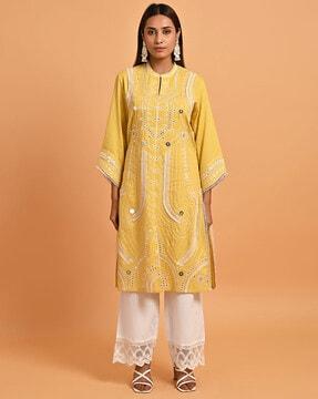 women embroidered straight kurta