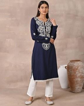 women embroidered straight kurta