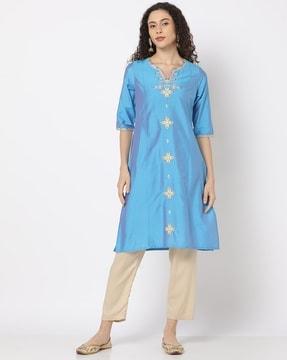 women embroidered straight kurta