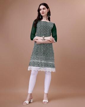 women embroidered straight kurta