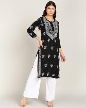 women embroidered straight kurta