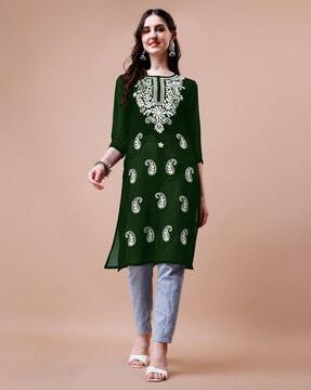 women embroidered straight kurta