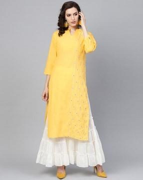 women embroidered straight kurta