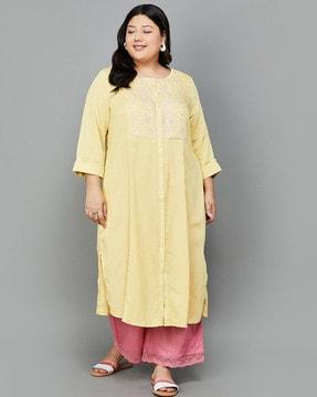 women embroidered straight kurta