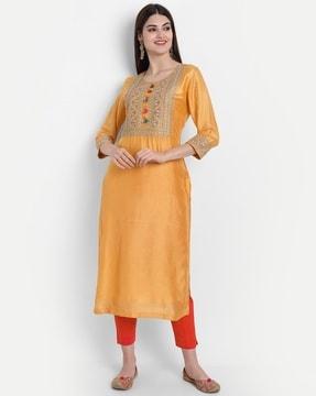 women embroidered straight kurta