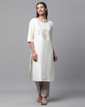 women embroidered straight kurta