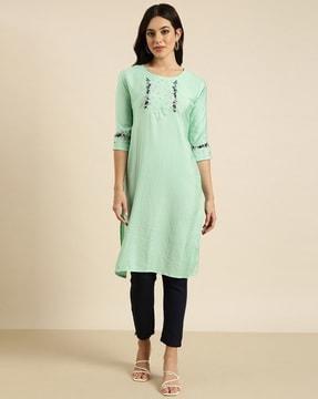 women embroidered straight kurta