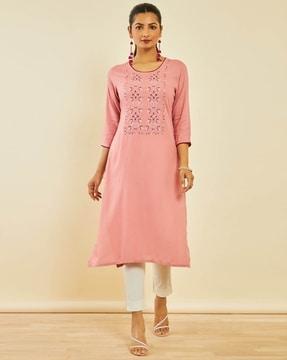 women embroidered straight kurta