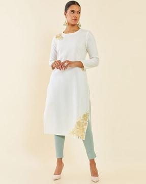 women embroidered straight kurta