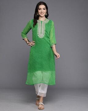 women embroidered straight kurta