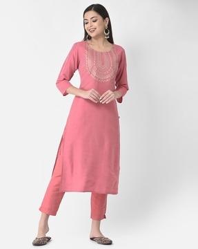 women embroidered straight kurta