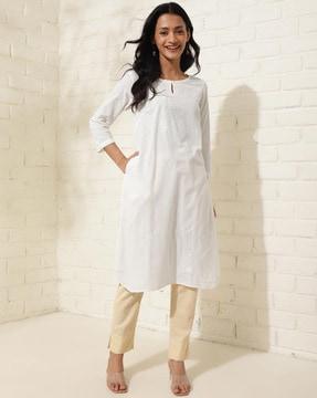 women embroidered straight kurta